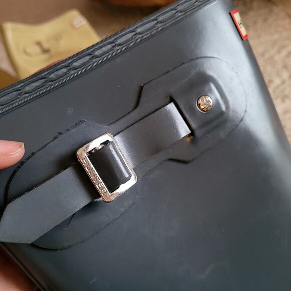 Hunter Glossy Gray Tall Rainboots Sz 9 - Picture 6 of 6